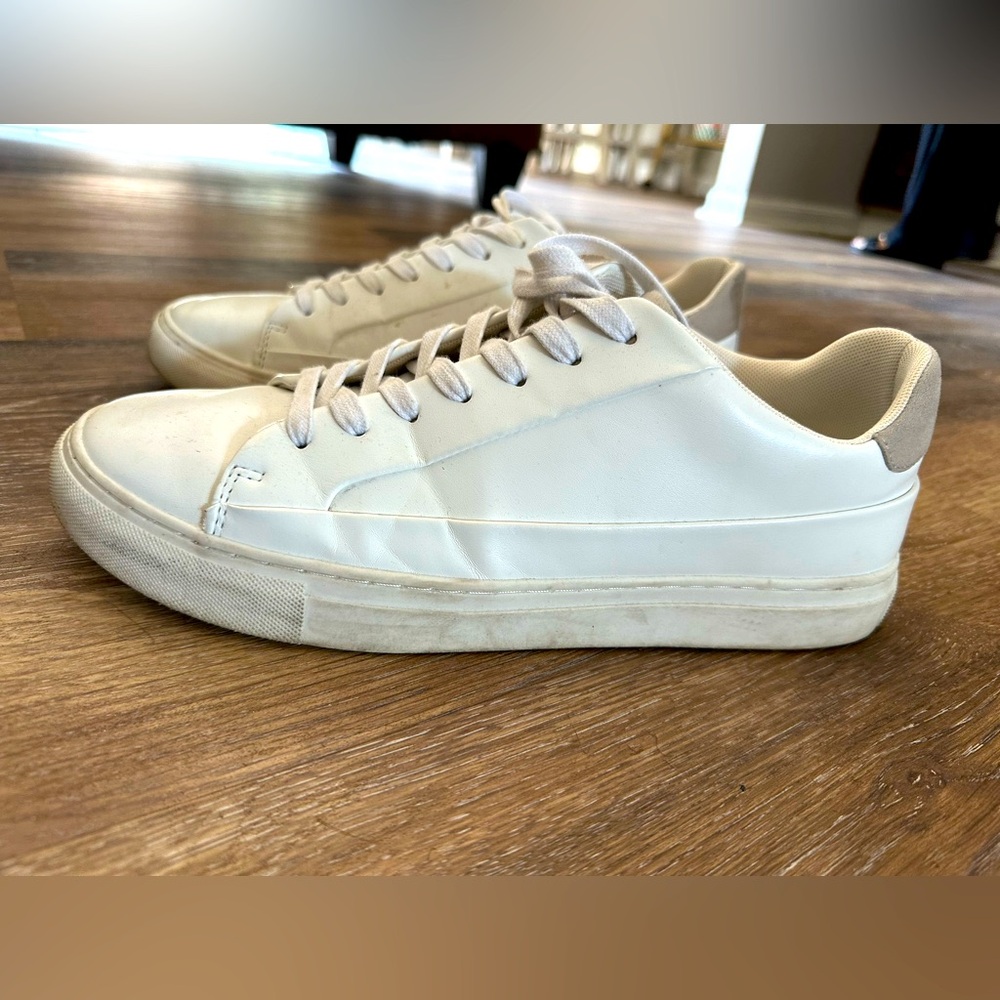 Classic White dress Sneakers men’s size 11.5